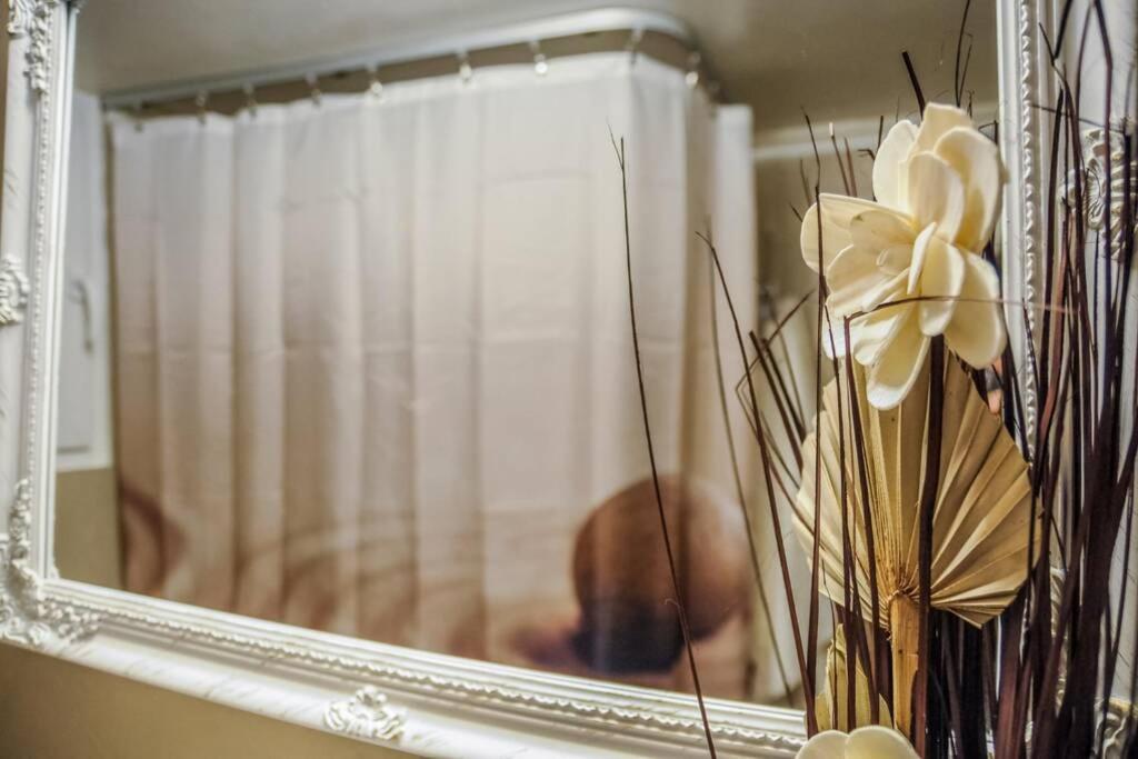 Athinas Apartment Пирея Екстериор снимка